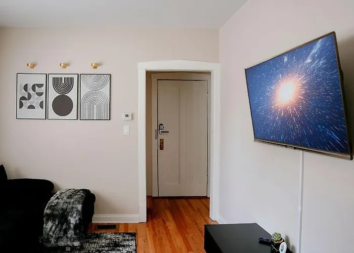 Private Workspace • Sleeps4 • Modern Stylish * Chicago