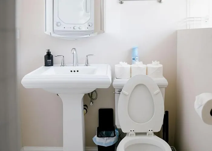 Private Workspace • Sleeps4 • Modern Stylish *